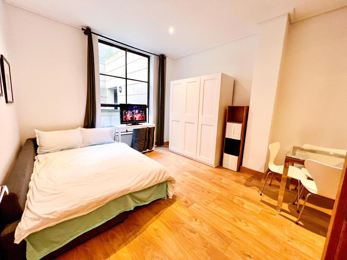 לונדון Superior Entire Apartment Between St Pauls Cathedral And Covent Garden מראה חיצוני תמונה