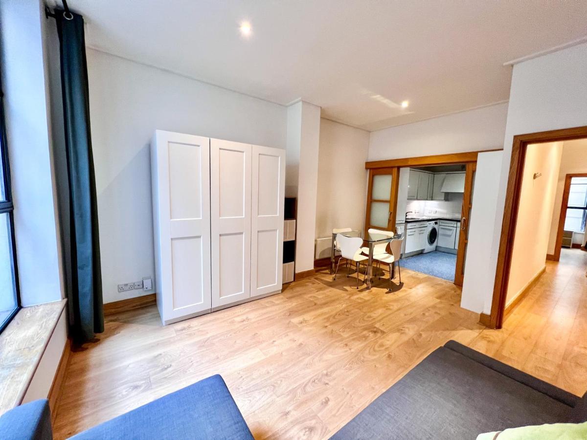 לונדון Superior Entire Apartment Between St Pauls Cathedral And Covent Garden מראה חיצוני תמונה
