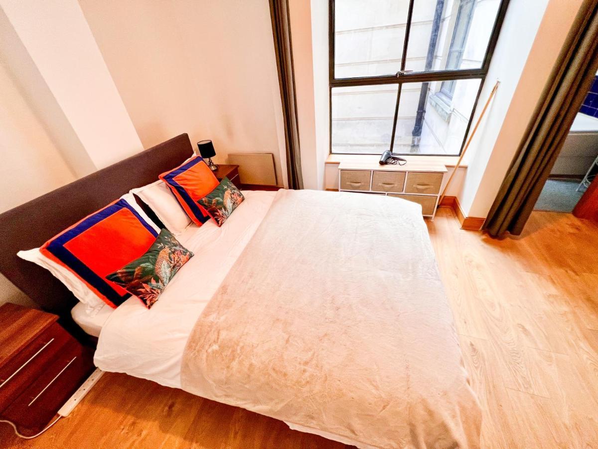 לונדון Superior Entire Apartment Between St Pauls Cathedral And Covent Garden מראה חיצוני תמונה