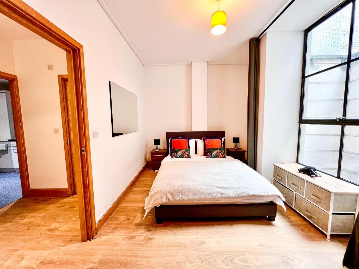 לונדון Superior Entire Apartment Between St Pauls Cathedral And Covent Garden מראה חיצוני תמונה
